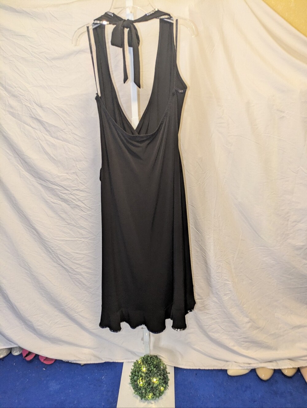 Jump Apparel Y2K Black Halter Sequin Ruffle Midi Dress Size 16 - Picture 4 of 8